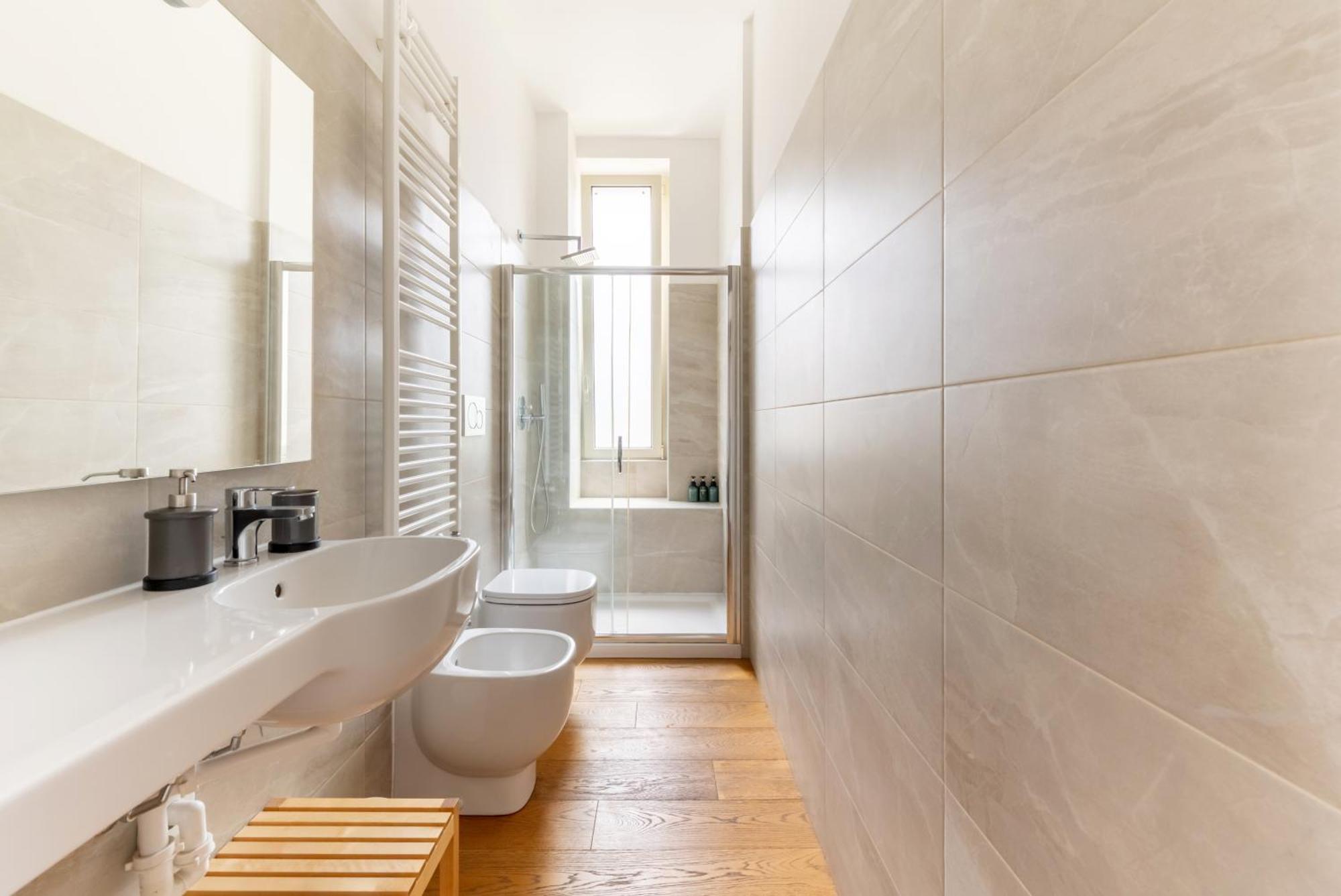 Isola - Bright 2-room With Balcony Appartamento Milano